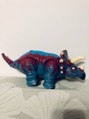 Imaginext Triceratops Trample Walk & Roar Dinosaur Works Mattel 2006 Purple Blue